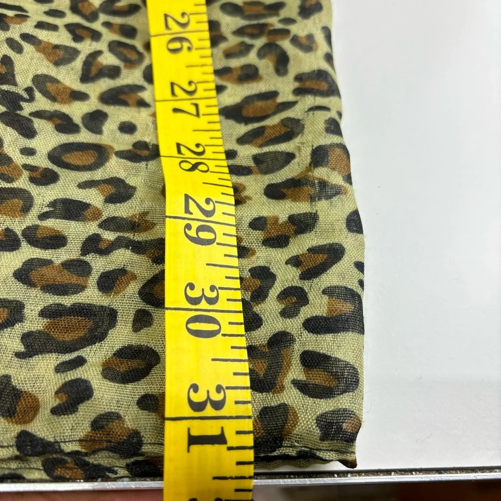 Leopard Print Women's Infinity Loop Scarf Lightweight